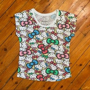 Hello Kitty by Sanrio Mighty Fine *soft* tee 😻🎀